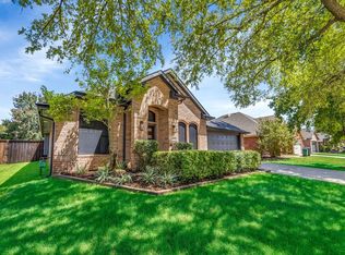 1611 Mallard Dr, Corinth, TX 76210