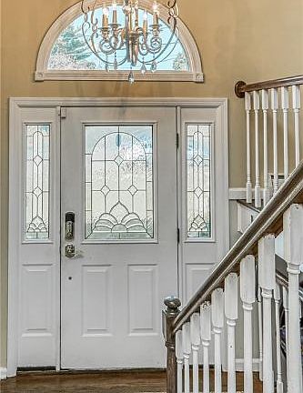 5th image of 159 Standish Dr