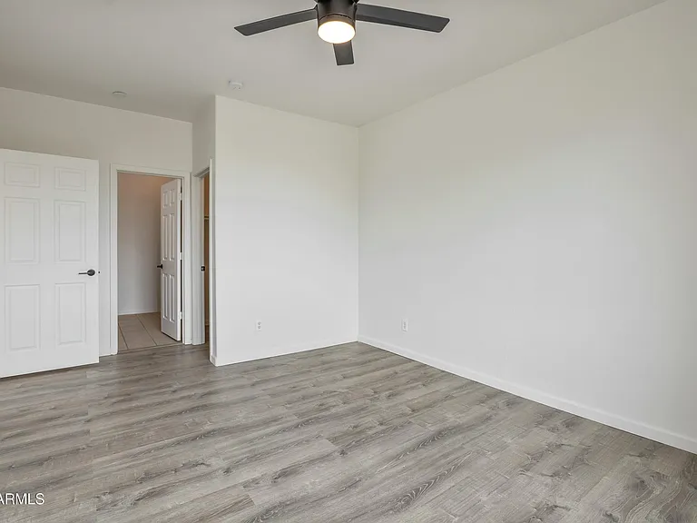 1335 E June St #205 — Photo 40