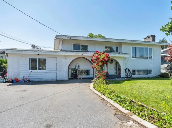 32678 Pandora Ave, Abbotsford, BC V2T 3X1