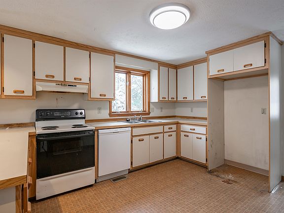 5th image of 11 Norma Drive