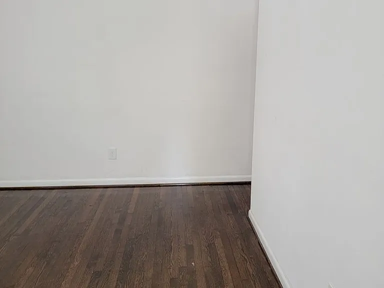 229 W 38th St #A — Photo 14
