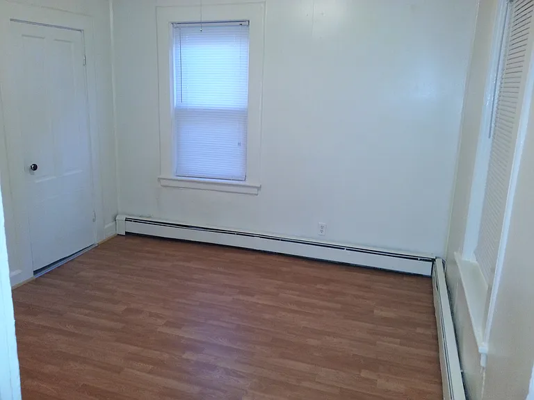 220 Washington St #5 — Photo 3
