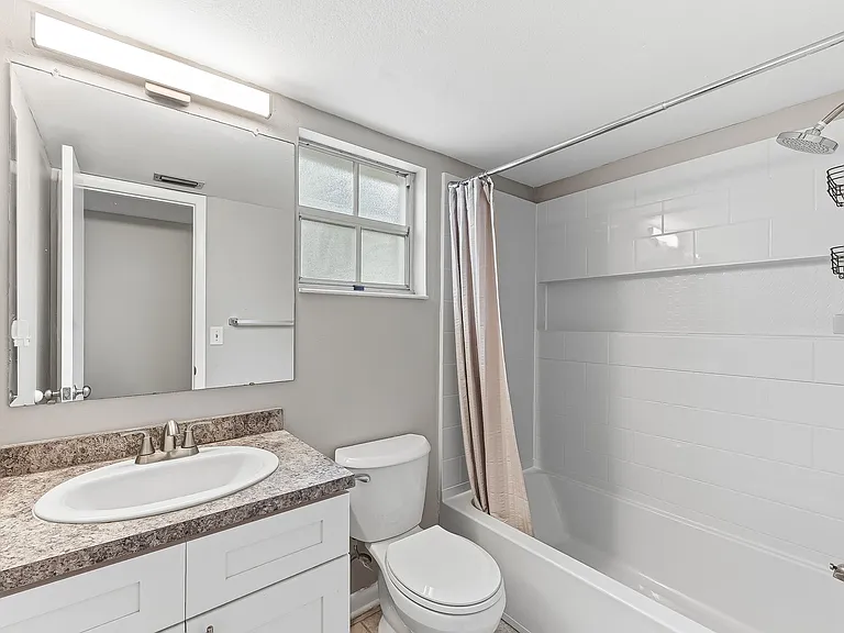 1514 Edgewater Cir #2 — Photo 20