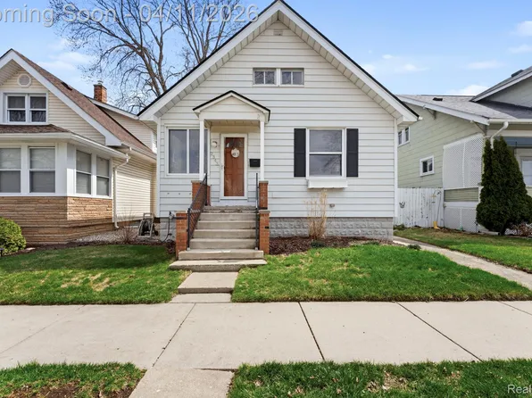 2343 3rd St, Trenton, MI 48183