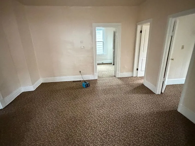 232 Wallace St — Photo 3