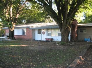 105 Paul Rd, Ponca City, OK 74604