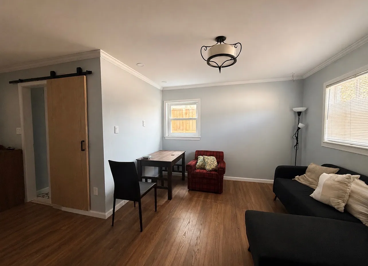 1235 Peden St — Photo 2