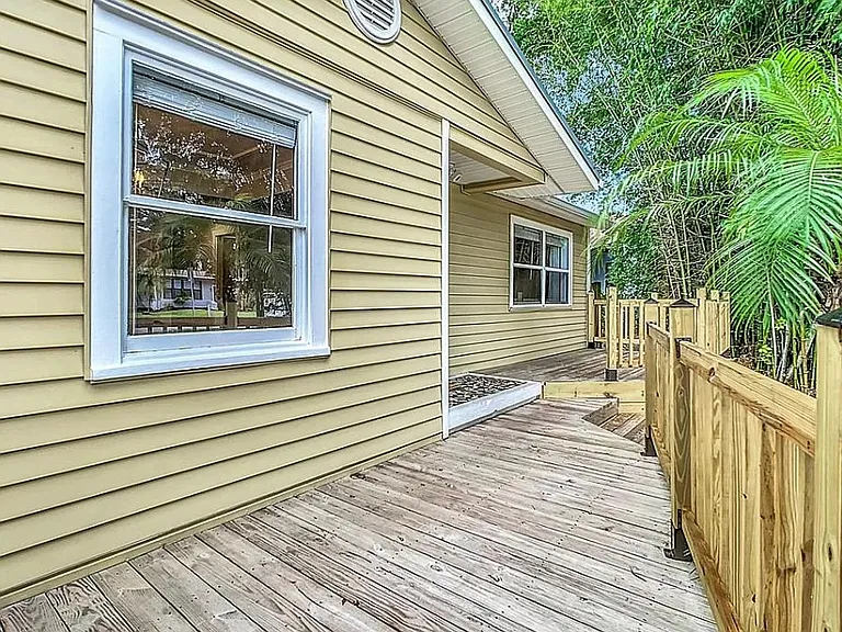 3109 Johns Pkwy — Photo 5