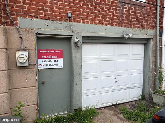 4th image of 1162 E Phil Ellena St