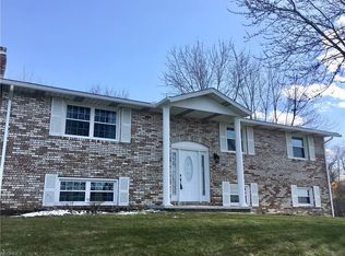 2128 Beechwood Ave NE, Paris, OH 44669