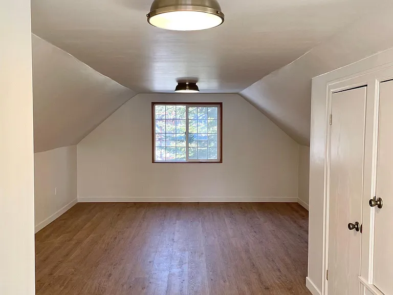 250 Central Ave — Photo 8