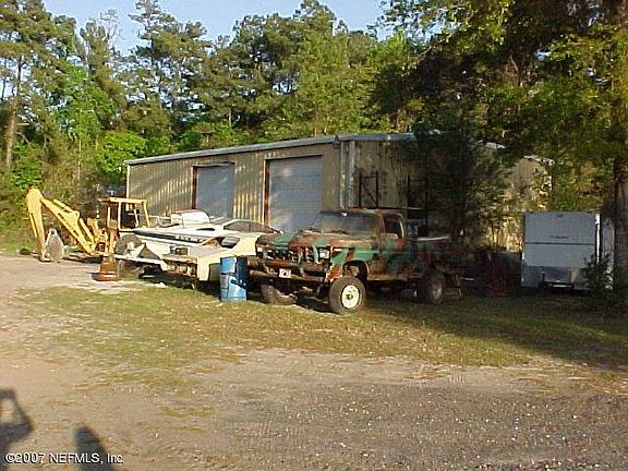 2nd image of 5196 Pickett Dr