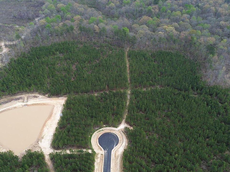 2nd image of Freedom Ridge Ln