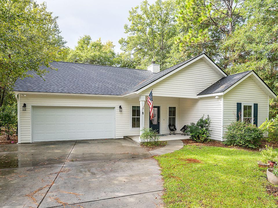 1st image of 8 Cottage Walk Circle