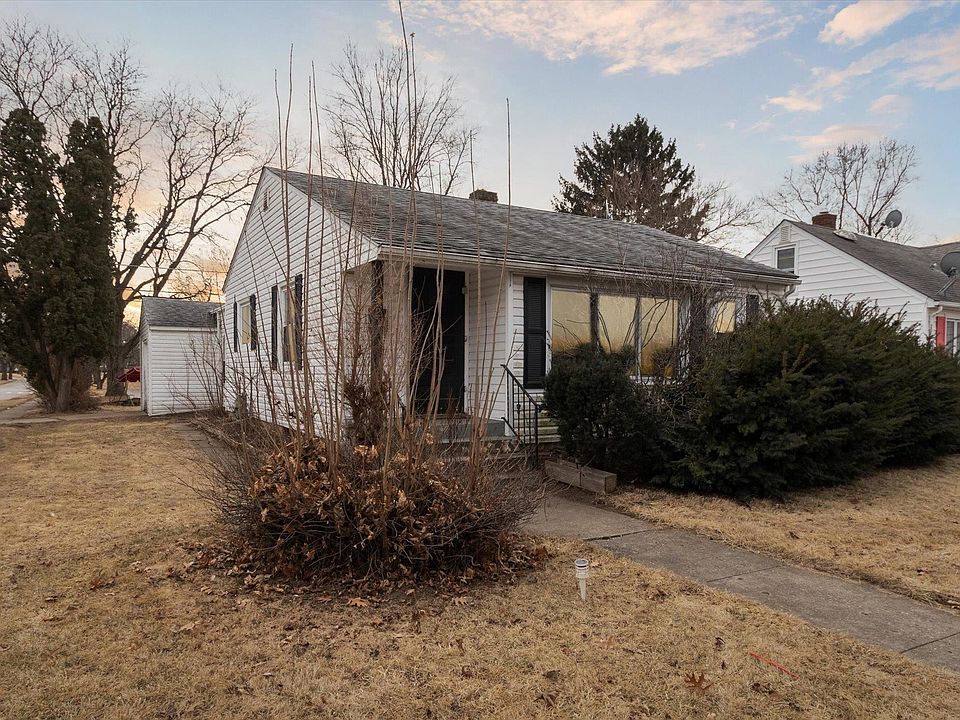 1st image of 2923 Buckingham Dr