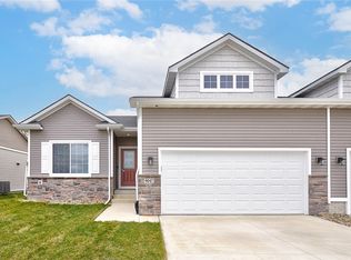 9047 Mockingbird Dr, West Des Moines, IA 50266