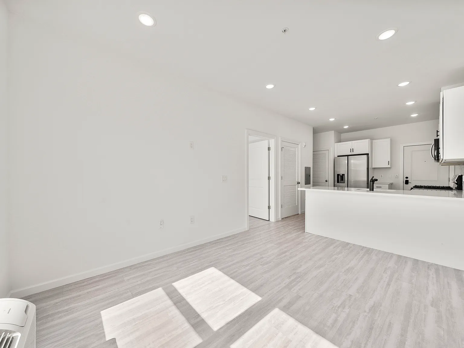 1 bed, 780 sqft, $2,375 — Photo 3