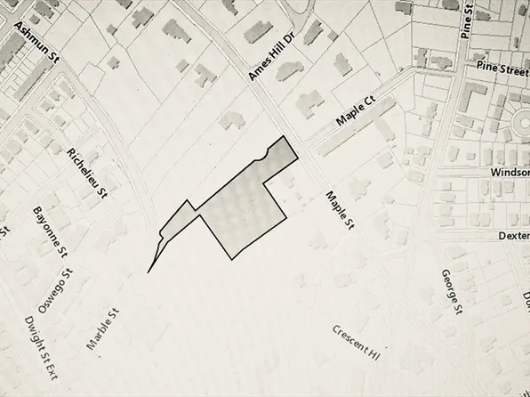 308 Maple St, Springfield, MA 01105