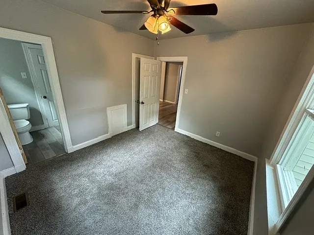 11506 Warwick Blvd — Photo 7