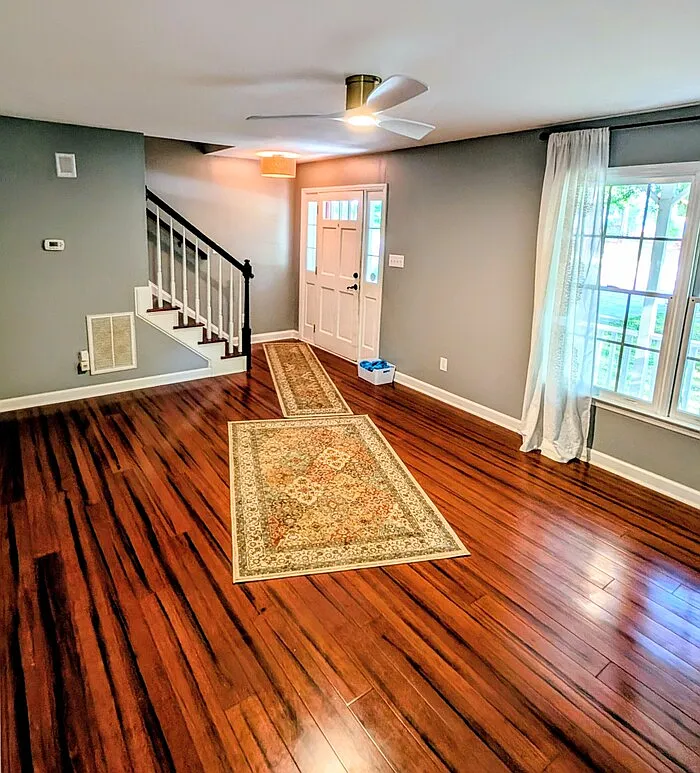 3 bed, 2.5 bath, $2,200 — Photo 2