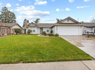 387 E Sycamore Ave, Reedley, CA 93654