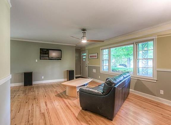 5th image of 7636 Charlotte St