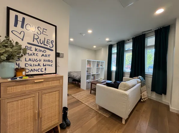 97 Elmwood St, Somerville, MA