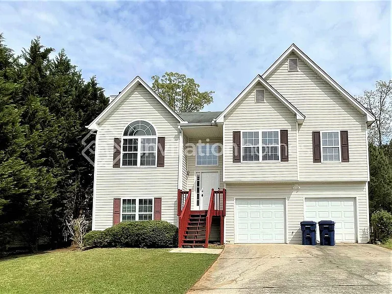 174 Saint Ann Cir — Photo 1