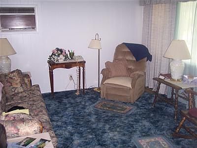 5th image of 4582 Guadalupe Ave