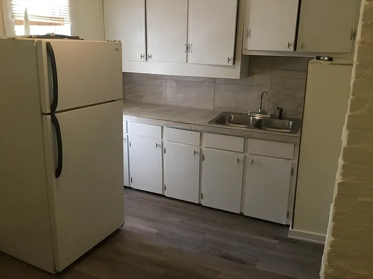 1807 S Valentine St — Photo 8