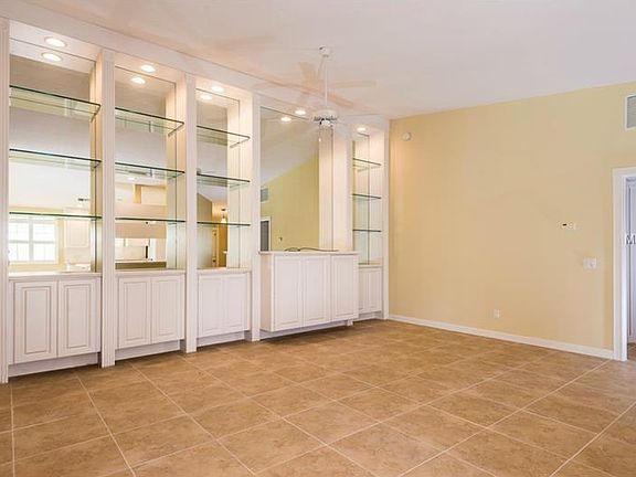 4th image of 7560 Camminare Dr