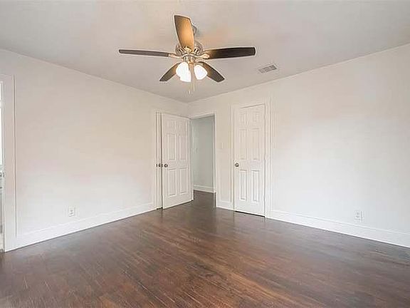 3rd image of 5815 Hornwood Dr