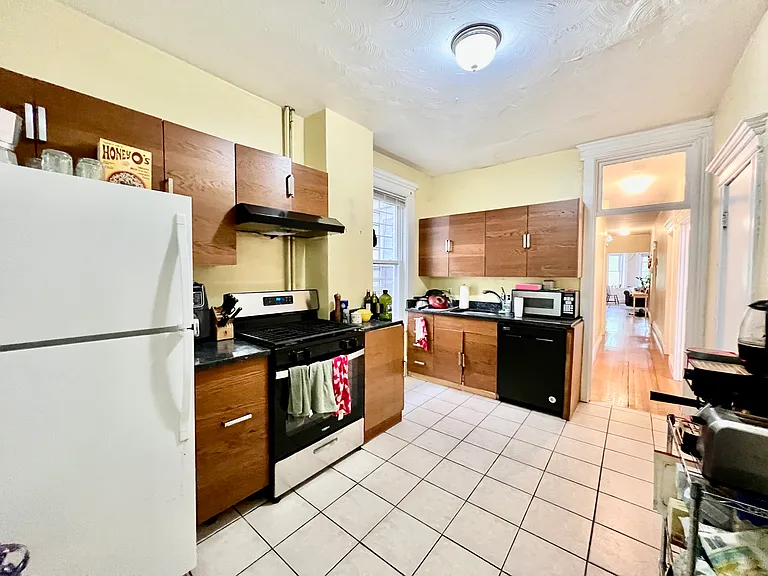 1721 Commonwealth Ave #1 — Photo 8