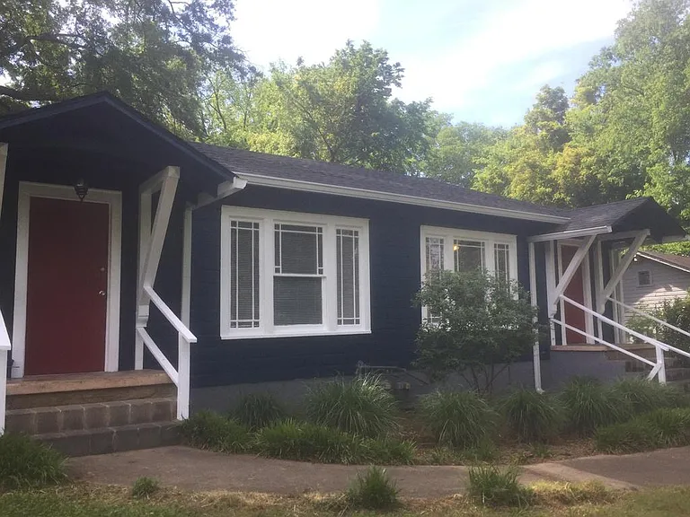 902 Darlington Way SW #B — Photo 1