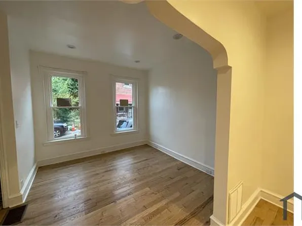 2460 N Myrtlewood St, Philadelphia, PA 19132