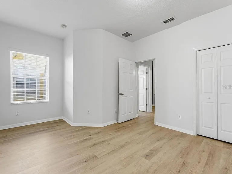 2795 Oakwater Dr — Photo 24
