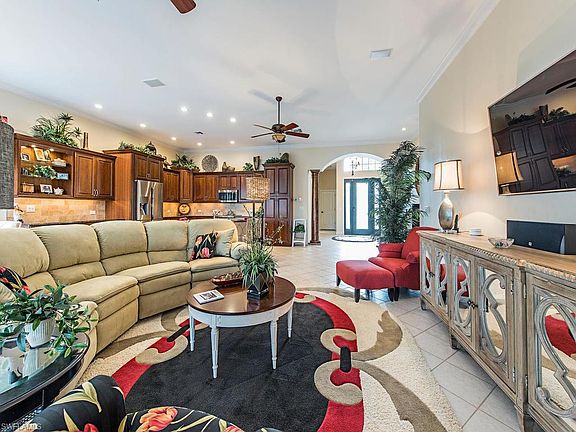 4th image of 24816 Hollybrier Ln