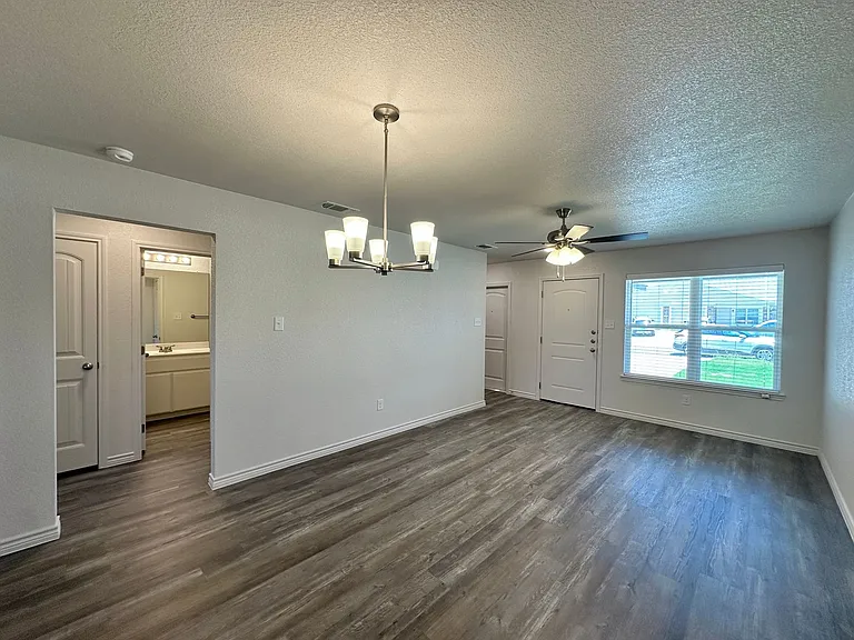 222B Dolphin Dr — Photo 6