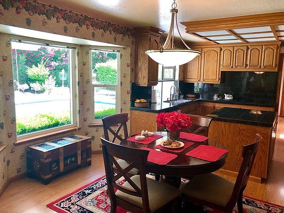 3rd image of 1754 Del Lago