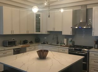 1657 W Huron St #1, Chicago, IL 60622