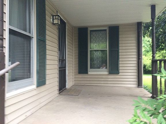 3rd image of 430 E 1st St