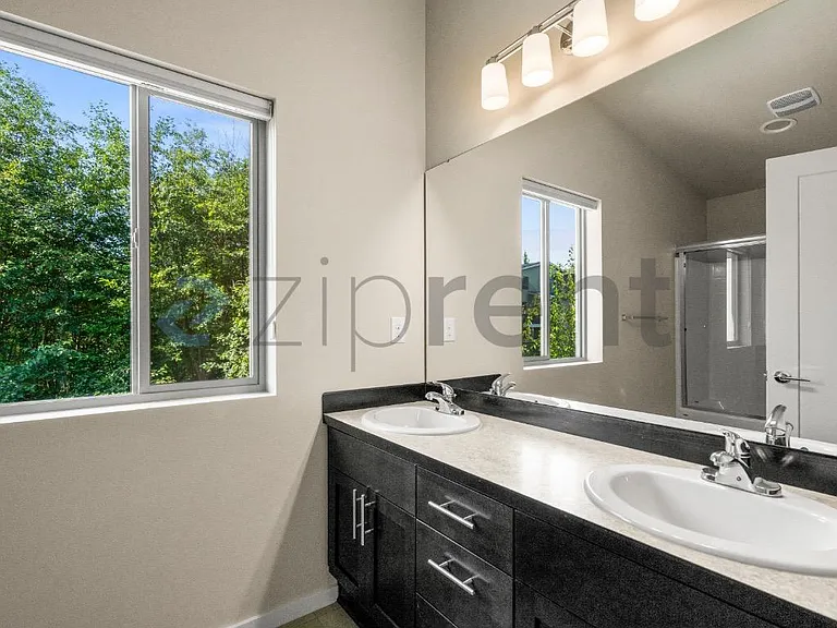 10604 SE 187th Pl — Photo 14