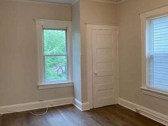 2nd image of 150 N 18th St #2