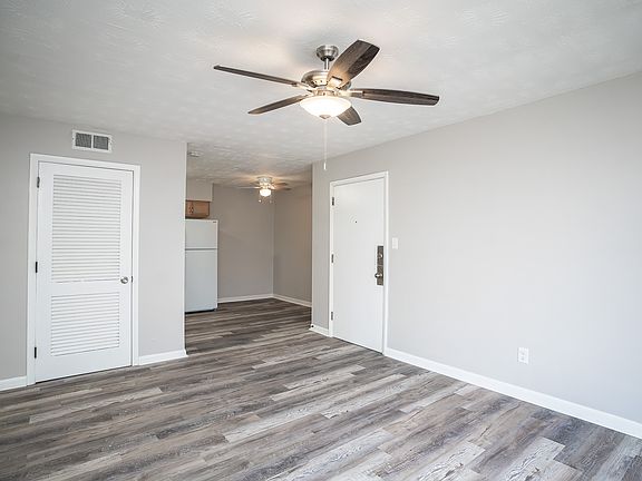 3rd image of 2525 Lakeview Ave #15430461