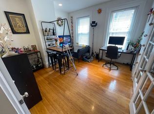 227 Newbury St APT 4, Boston, MA 02116