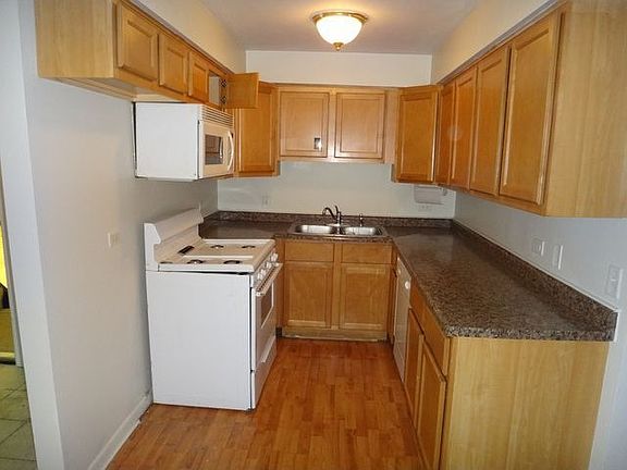 4th image of 10604 S Depot St Unit 1A