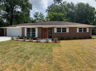 4386 McFarland Cir, Orange, TX 77632