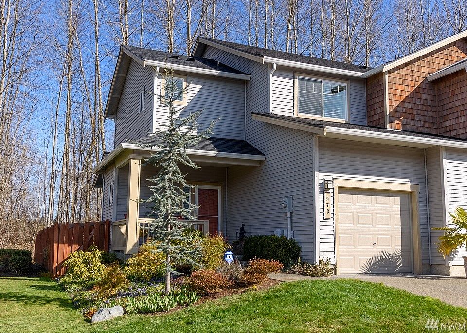 1st image of 973 43rd Ct NE