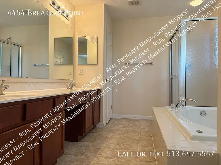 4454 Breakers Point — Photo 12